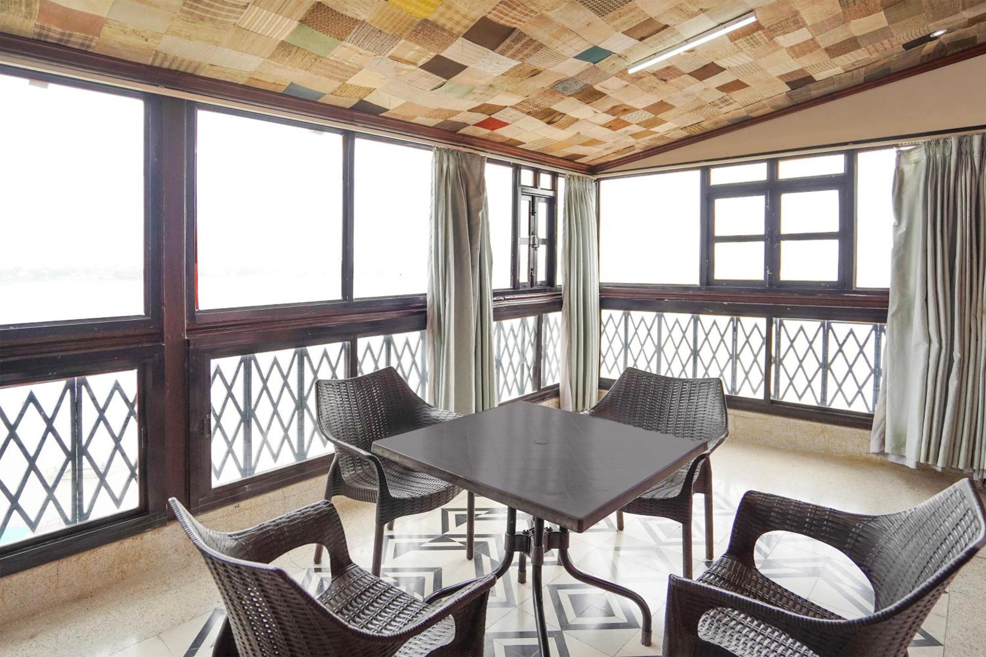 Palette Heritage Scindia Ghat Bénarès Extérieur photo